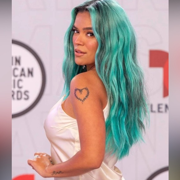 Turquoise Wig - Picture 7 of 7